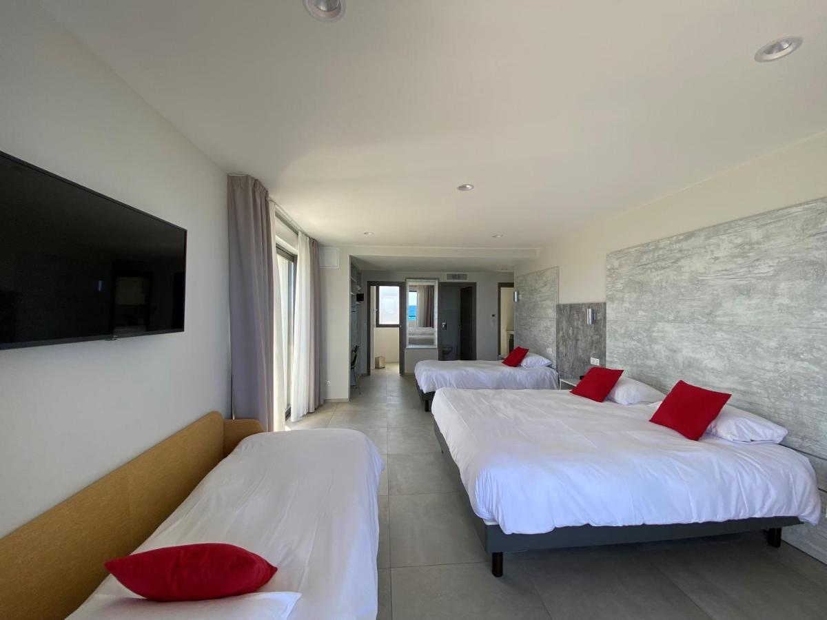 Hotel L'Isula Marina Л'Иль-Рус Экстерьер фото